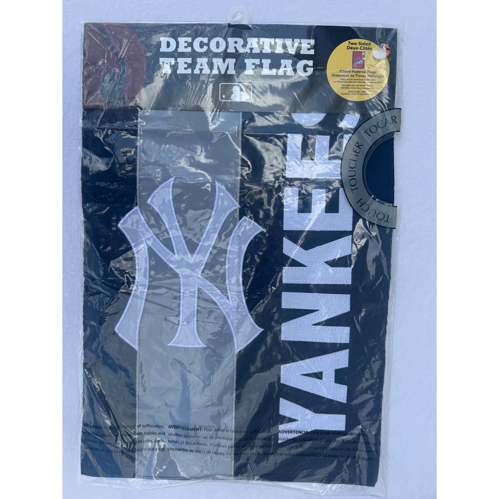Evergreen New York Yankees Decorative Garden Flag 16SF4218 Navy Grey NEW